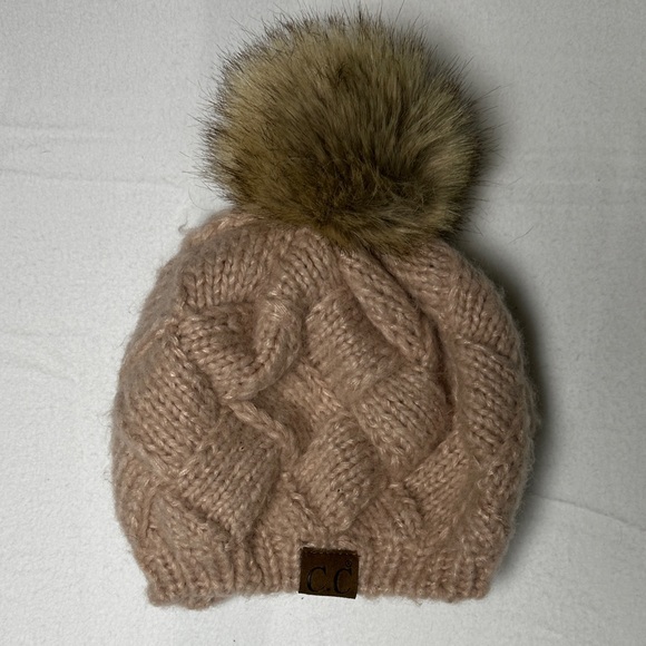 CC Boutique Accessories - CC Cable Knit Rose Beanie Beret with Faux Fur Pom